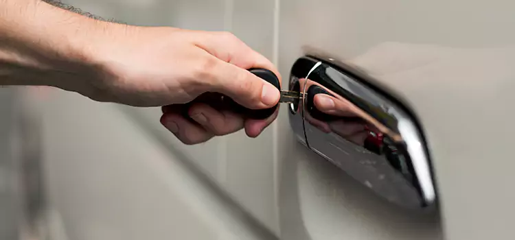 Why Choose Our Auto Locksmith Team in Liberal, KS?