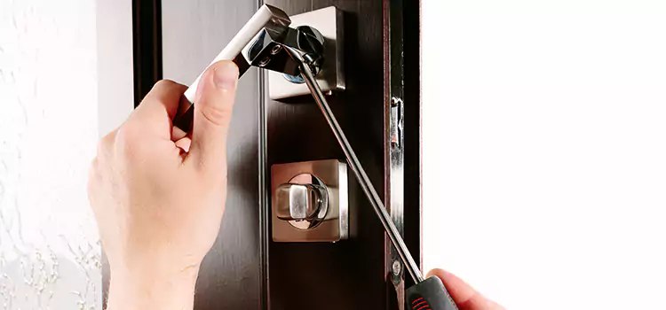 Door Lock Replacement Service Liberal